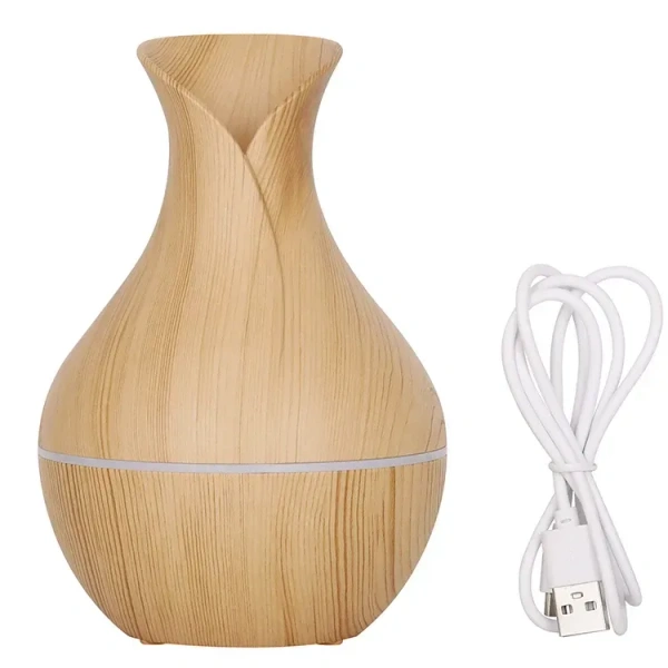 Ultrasonic Aroma Humidifier with Color-Changing LED – 200ml Cool Mist, 110g, DC 5V