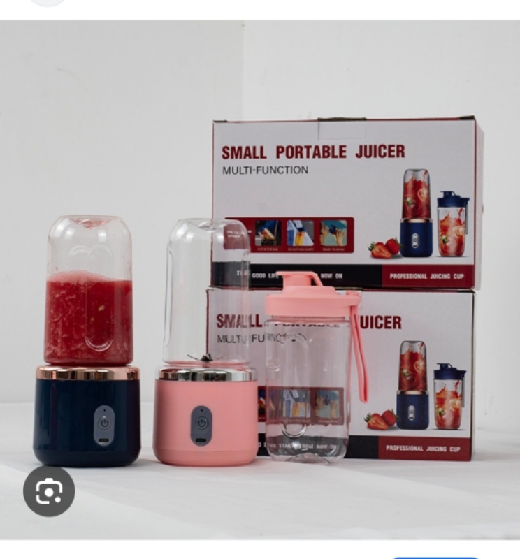 Portable Juicer with cup